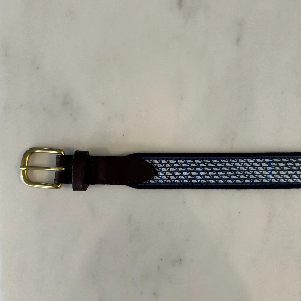 Vineyard Vines Boys’ Leather Trim Whale Print Canvas Club Belt Size 28